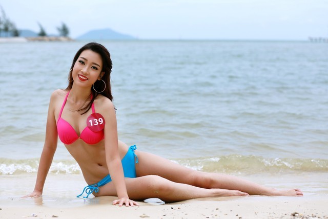 Ngam thi sinh co so do chuan nhat Hoa hau Hoan vu-Hinh-6